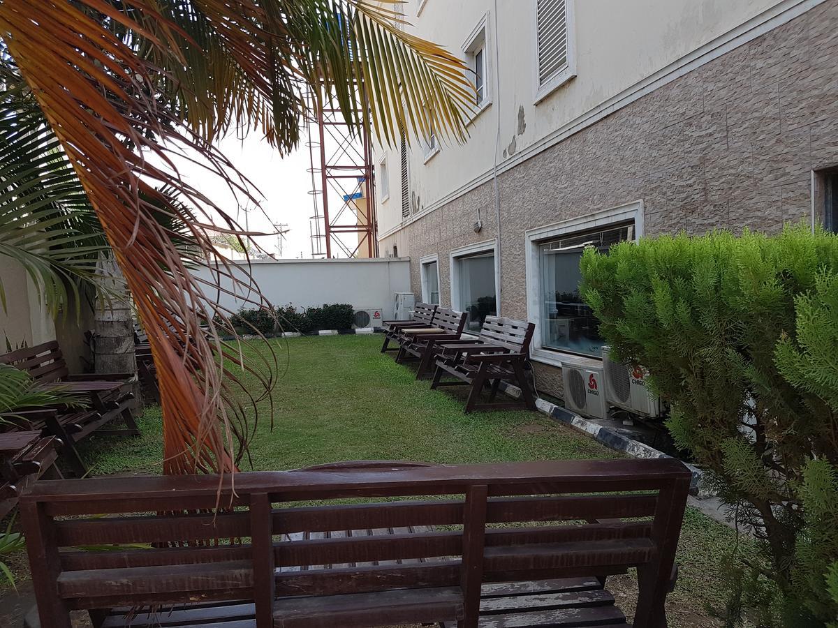 Savannah Suites And Garden Hotel Αμπούζα Εξωτερικό φωτογραφία